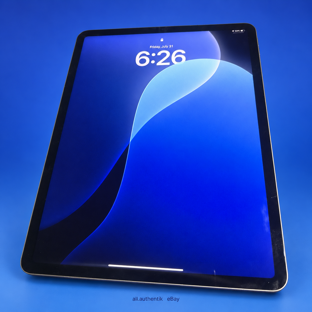 Apple iPad Pro Space Gray 12.9" 5th Gen M1 256GB Wi-Fi + BUNDLE Keyboard Case - image 3